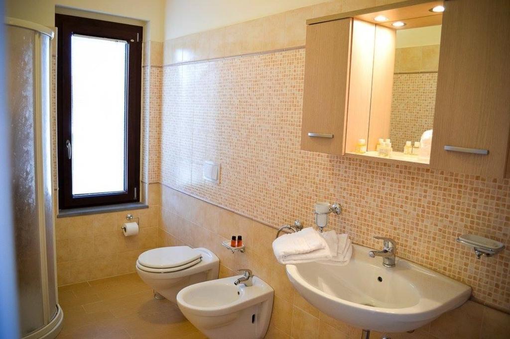 Agriturismo Bini Villa Sarzana Camera foto